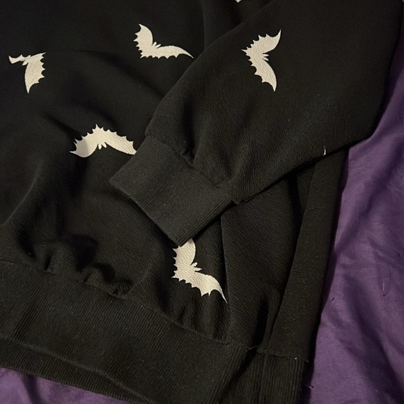 Bat Crew Neck - Picture 2 of 8